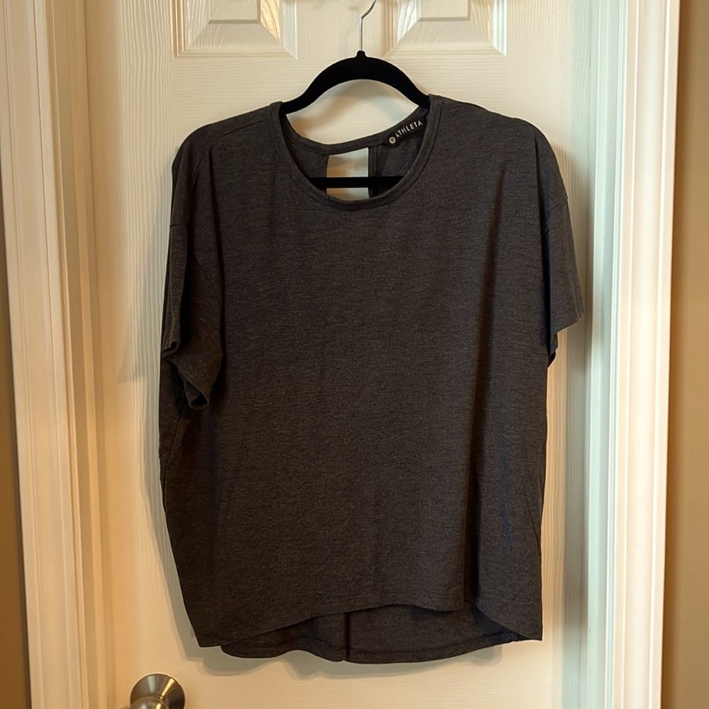 Athleta, yoga style tee with open back, charcoal gray, size XL